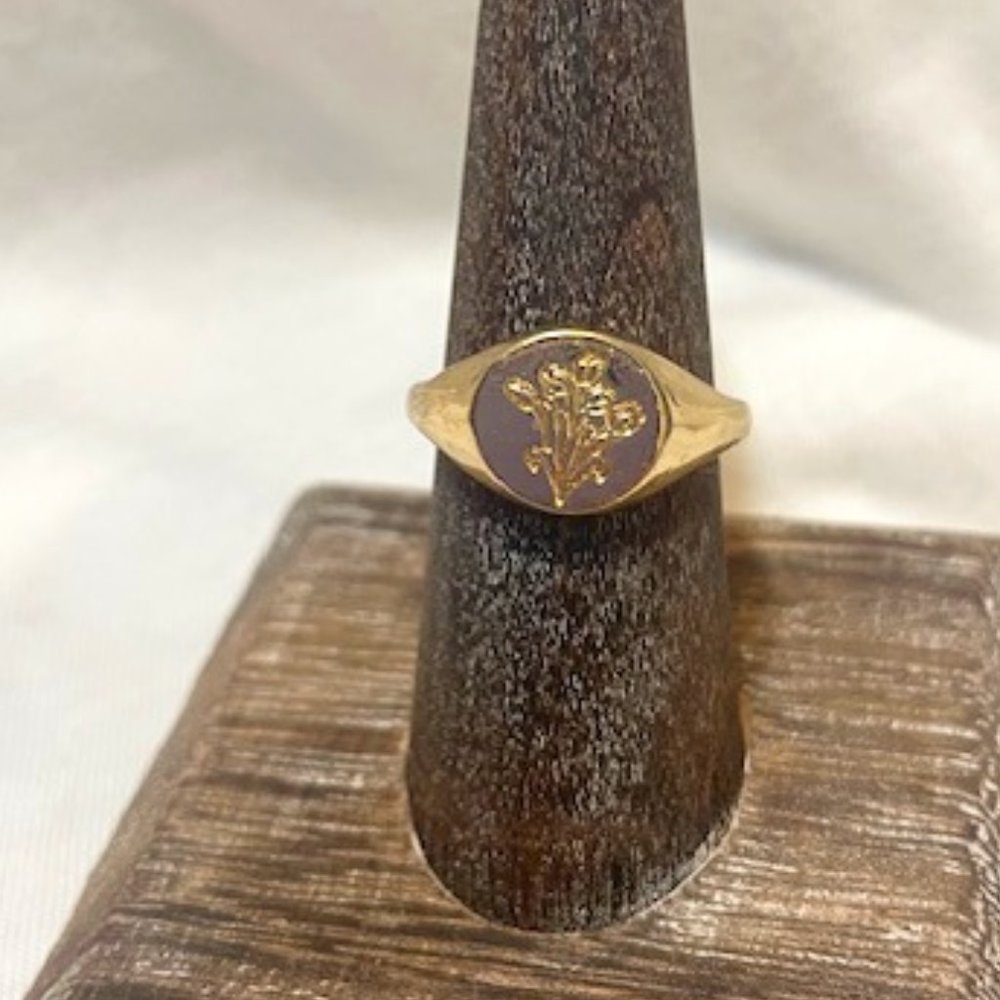 Fleur Signet Ring Size 7